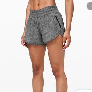Lululemon 4” Tracker Shorts Size 10